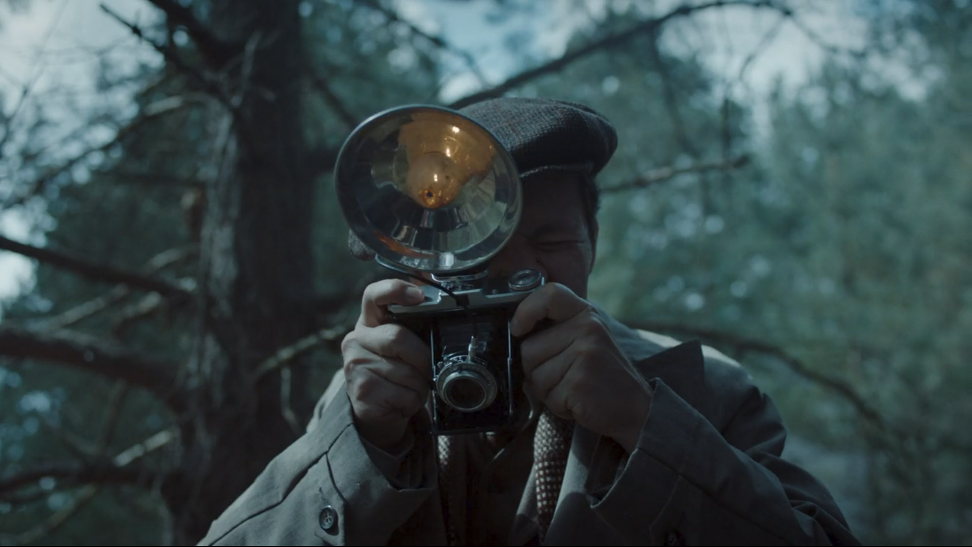 Babylon Berlin: Gr&amp;amp;#228;f at a crime scene