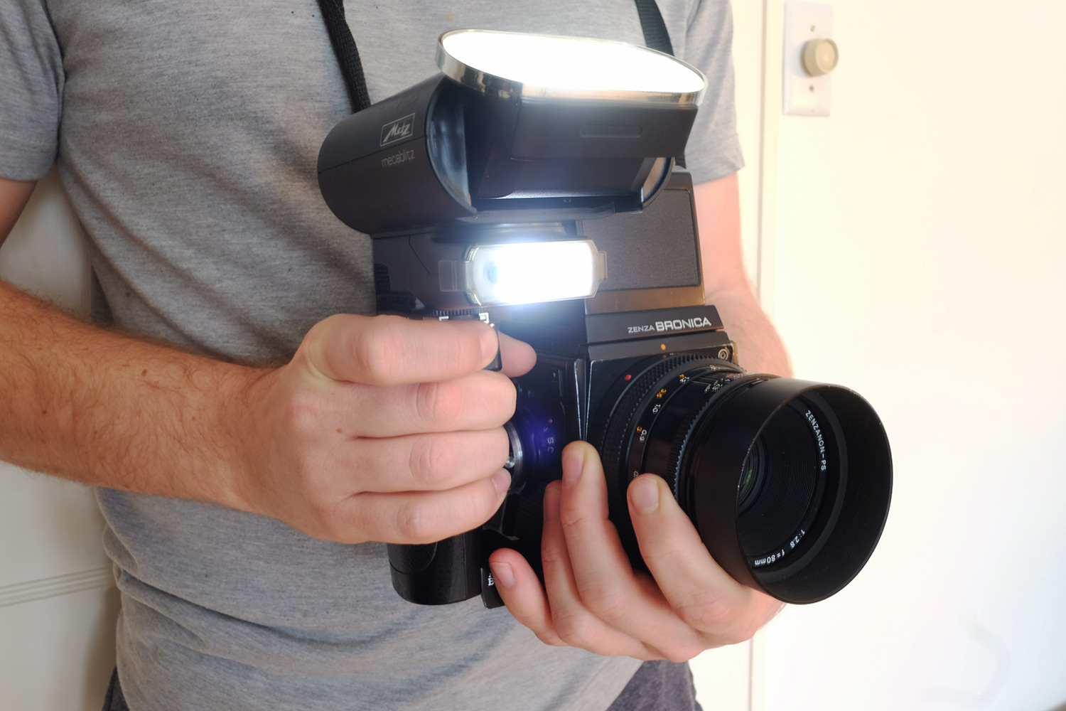 Bronica SQ-a with Metz 32CT7 Flash