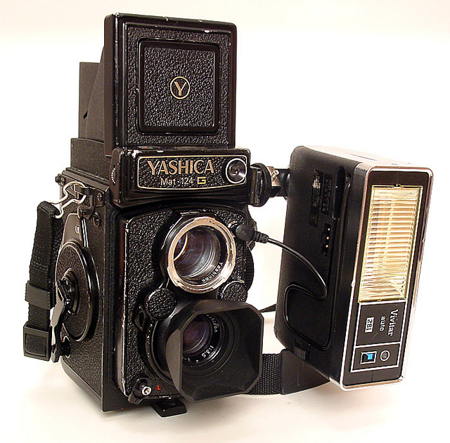 Yashica Mat 124G with Vivitar 281 Flash