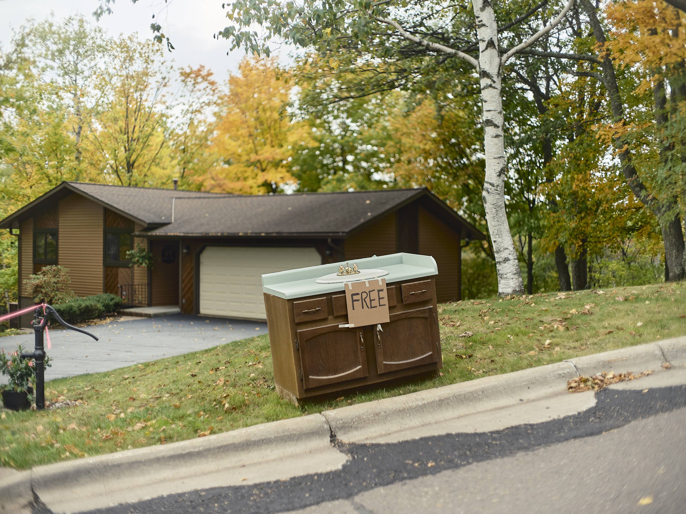 Free Sink!, Duluth, Minnesota, October 2022