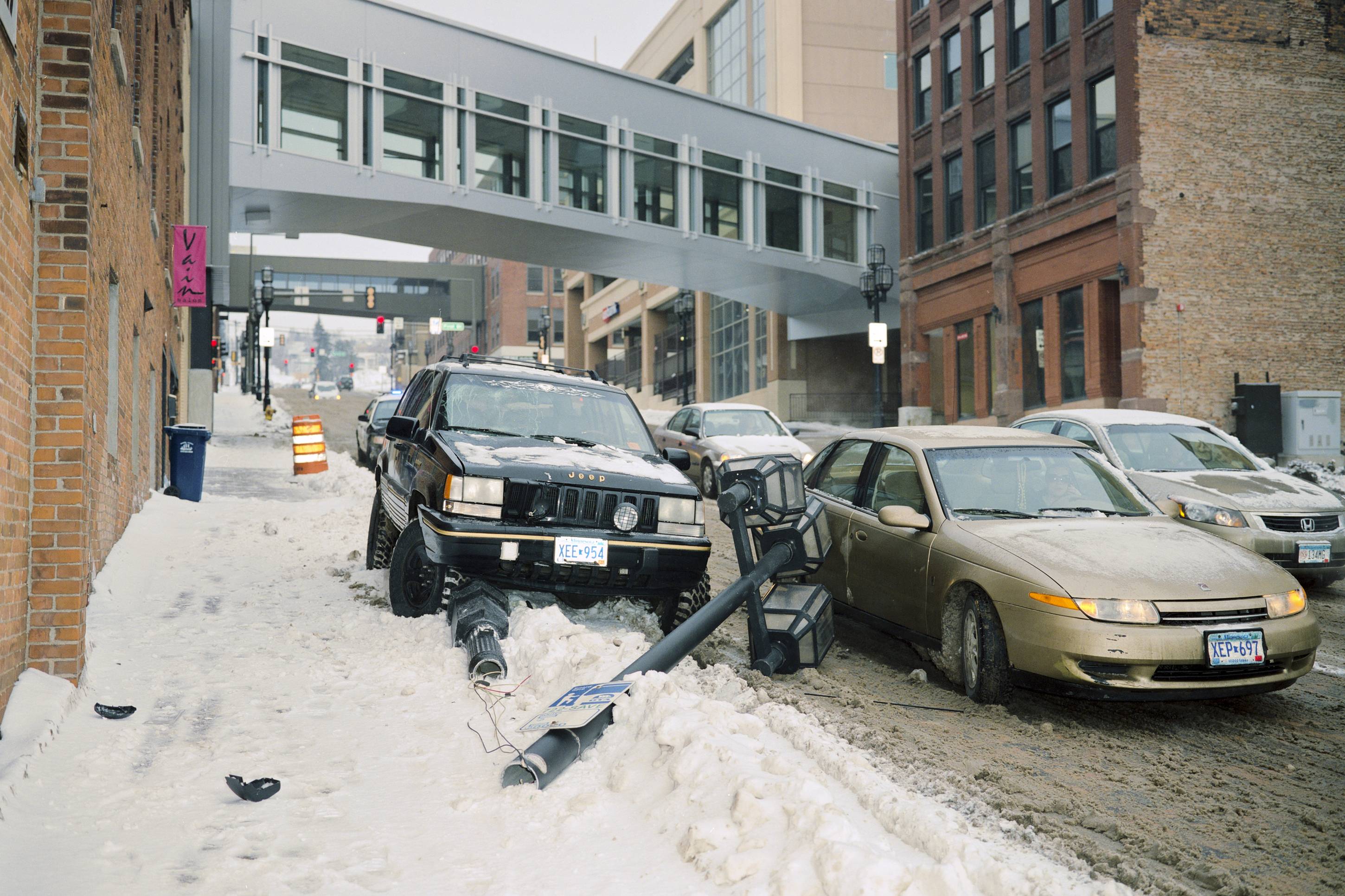 Lake Ave Crackup, Duluth, Minnesota, February 2011